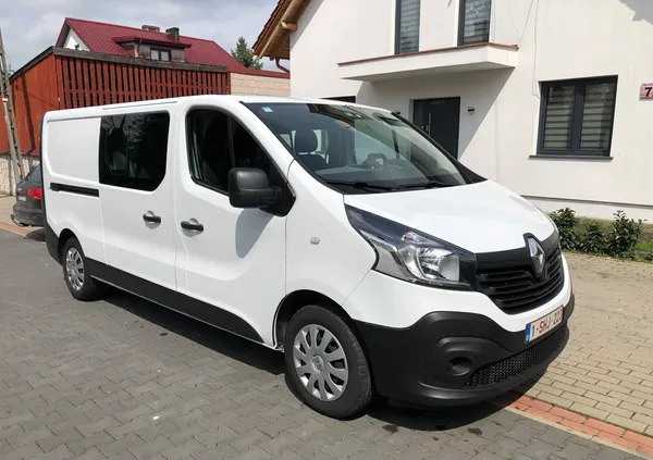 samochody osobowe Renault Trafic cena 59500 przebieg: 197000, rok produkcji 2017 z Ciechanowiec